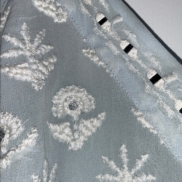 anthropologie embroidered top - Picture 3 of 3